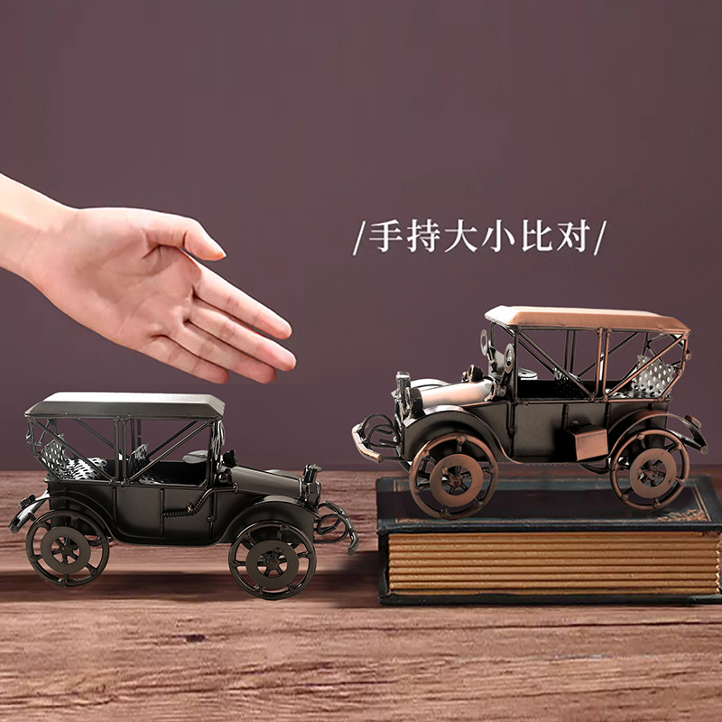 ヨーロッパスタイルのヴィンテージ合金古い車の模型装飾品クリエ - Vintage Toys Collection のレビューと価格
